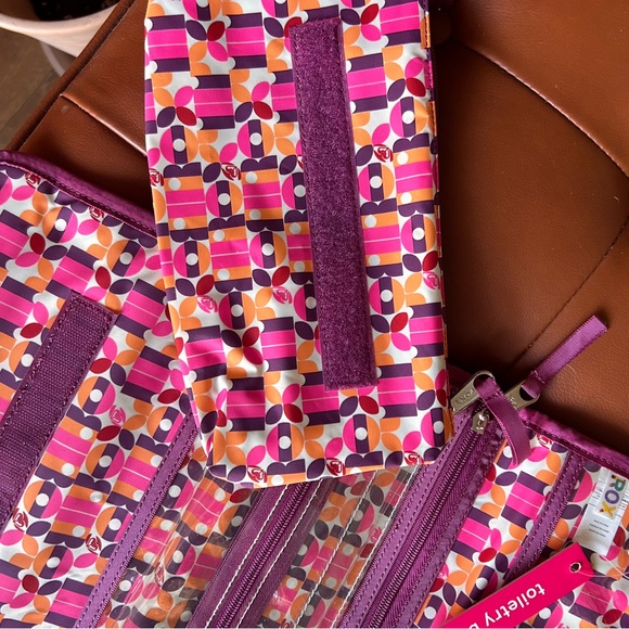 NWT ROXY TOILETRY TRAVEL BAG - Roomy & Multiple Pockets 🟣🟤🟠🟡 - Picture 6 of 8